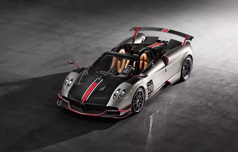 The story behind the creation of the most powerful Pagani Roadster in history.