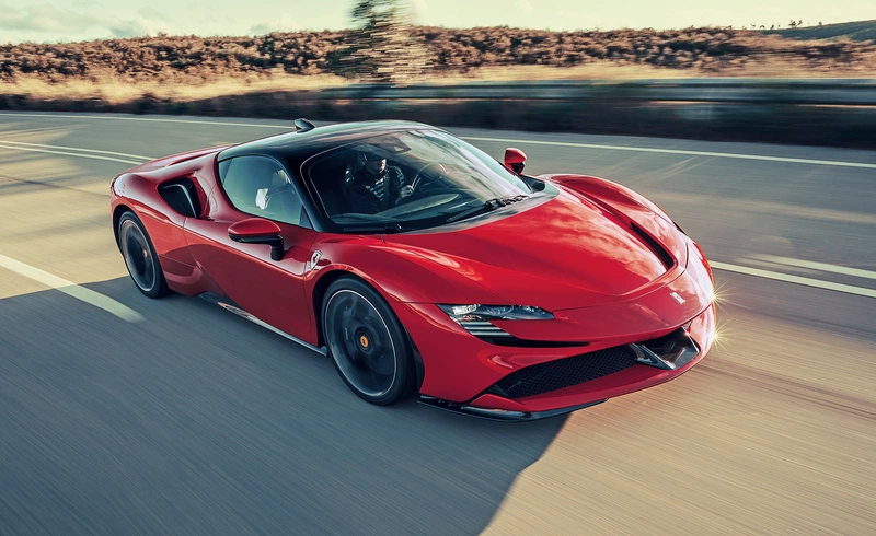 Ferrari SF90 Stradale Sets New Top Gear Test Track Record