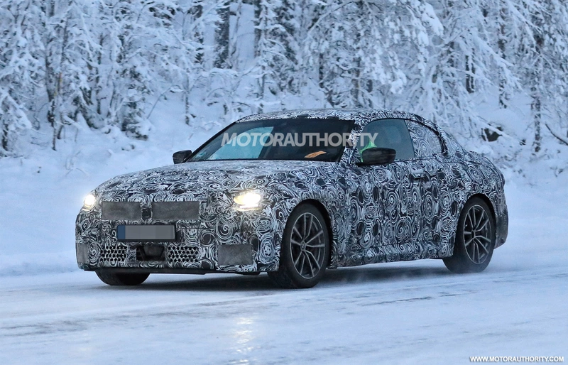 Spy shots of the 2022 BMW 2 Series: the next generation of the rear-wheel-drive coupe is just around the corner.