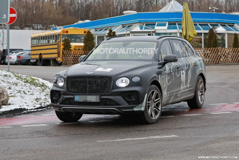 Spy shots of the 2022 Bentley Bentayga Extended Wheelbase: the stretched SUV is here!