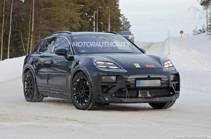 Spy shots and video of the Porsche Macan EV 2024: the electric crossover is here now