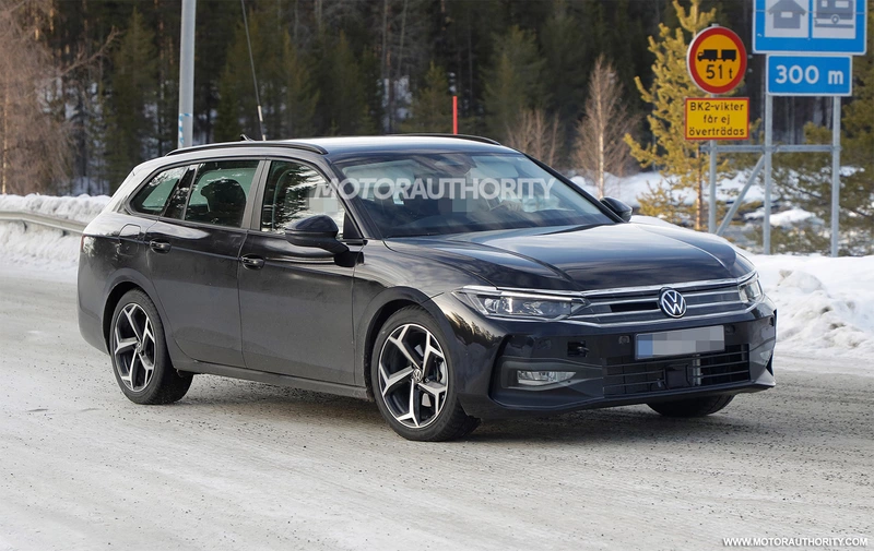 Spy shots of the 2023 Volkswagen Passat Variant: a global redesign of the Passat