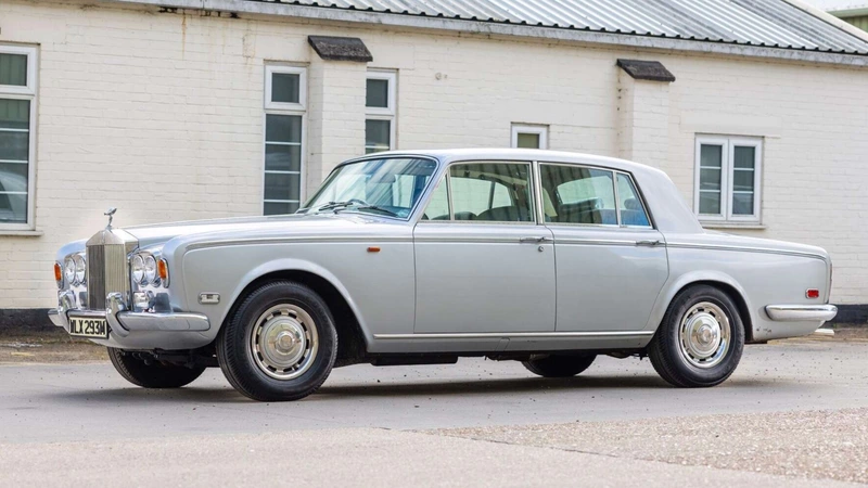 Freddie Mercury's 1974 Rolls-Royce Silver Shadow to be auctioned