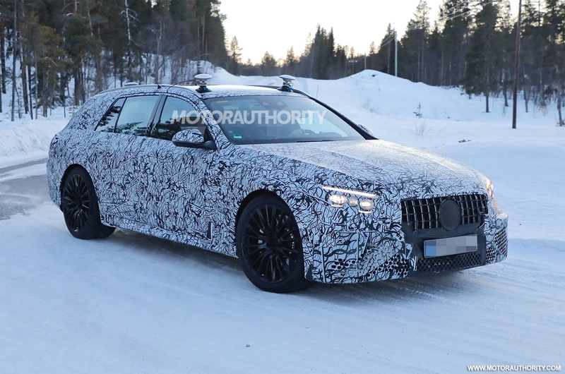 Spy shots of the 2024 Mercedes-Benz AMG E 53 wagon.