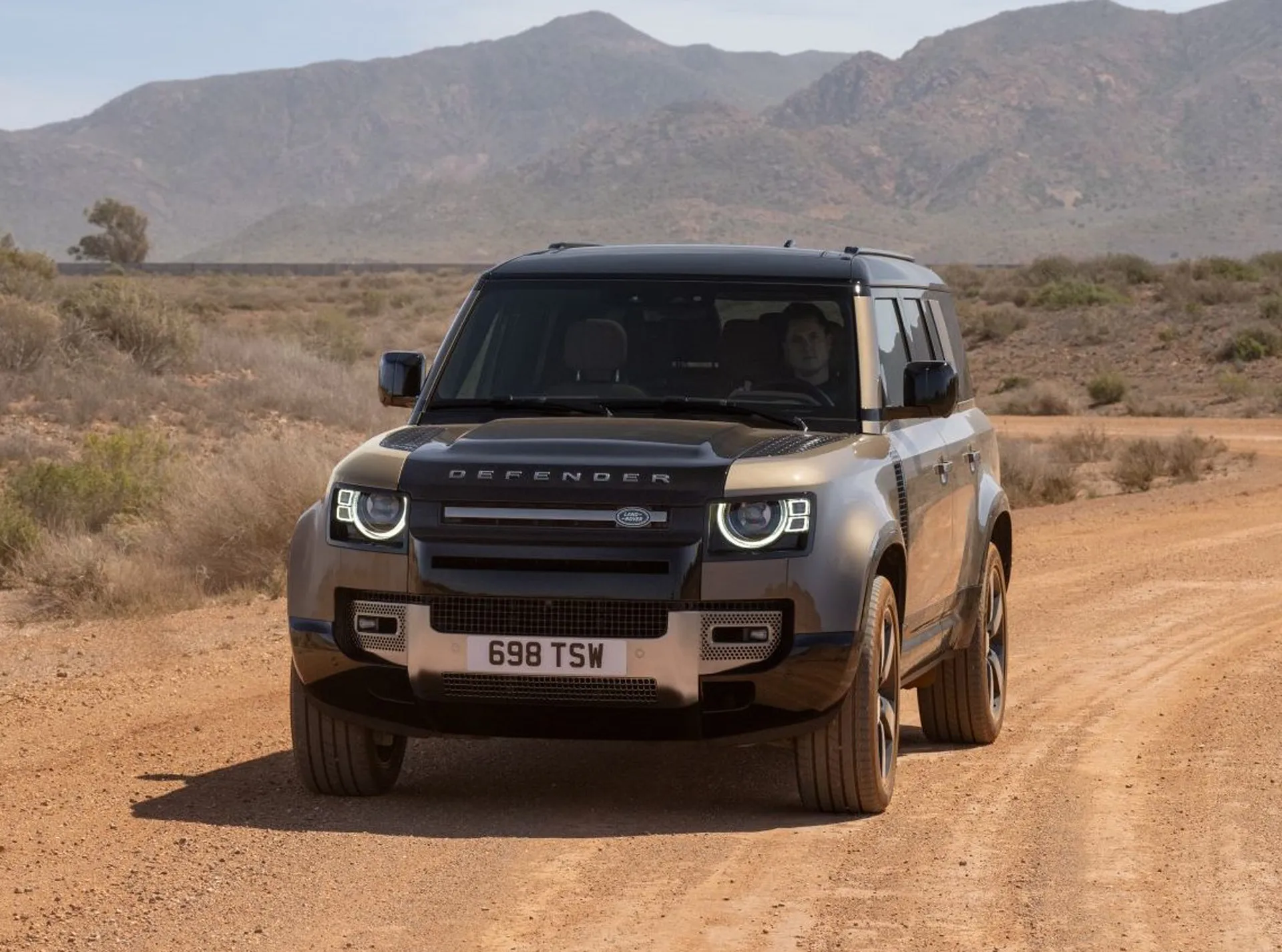 2025 Defender, a high-performance off-roader with even more luxury