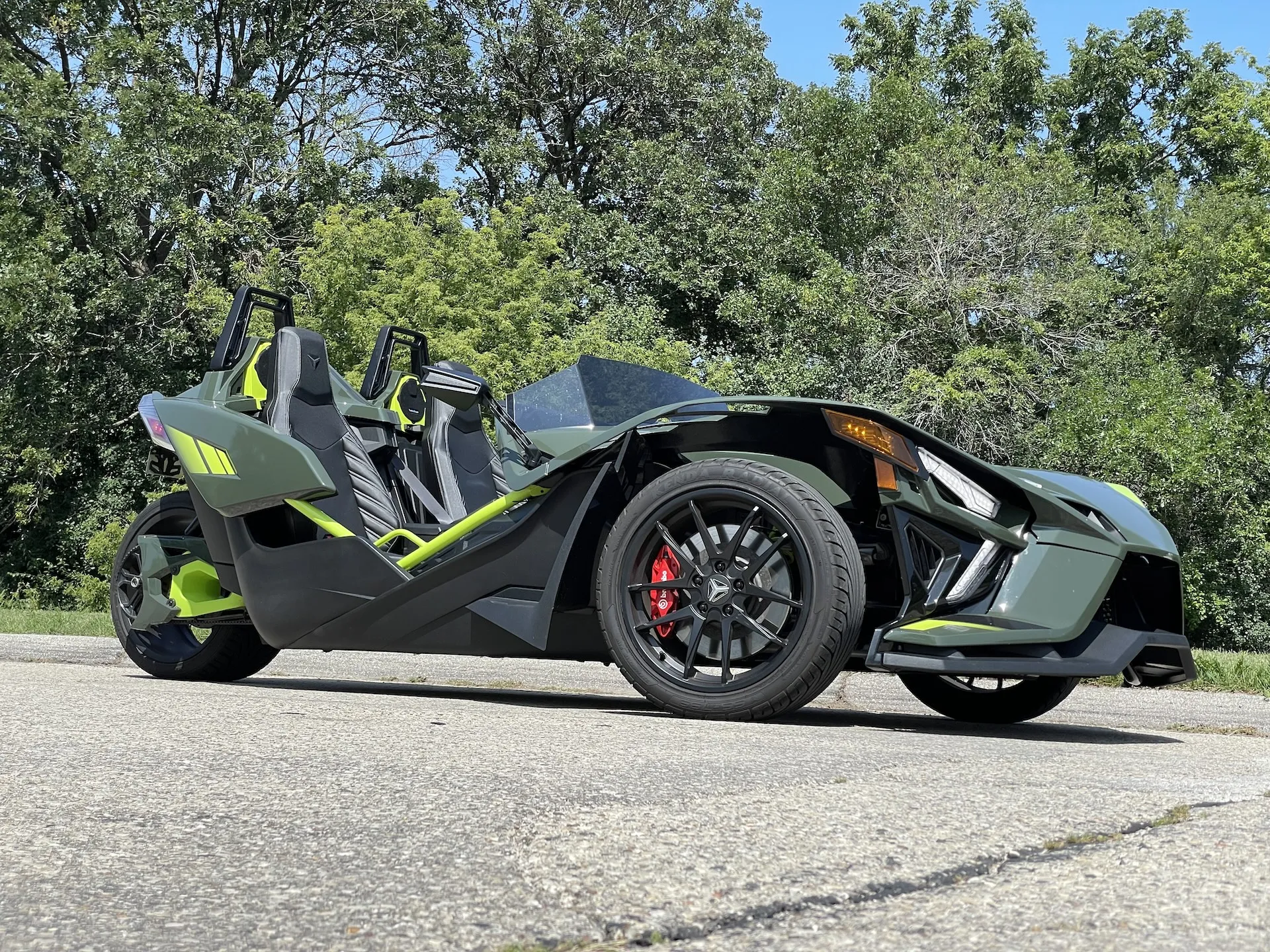 Review 2024 Polaris Slingshot R, stands out as the ultimate toy